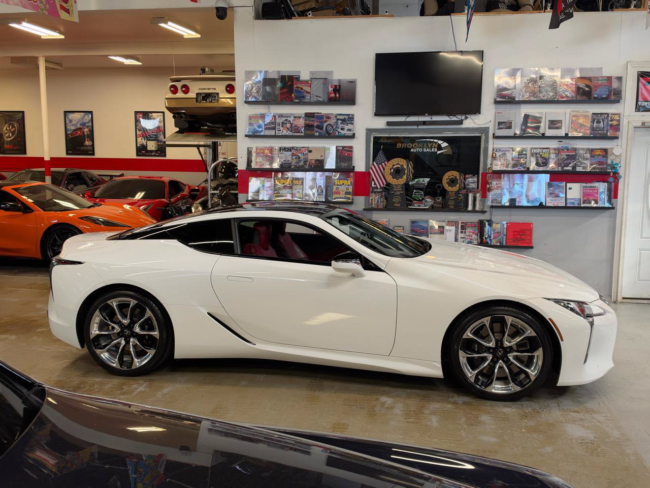 Used 2019 Lexus LC 500 Coupe w/ Touring Package RWD image 5