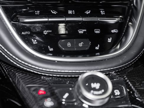 Used 2023 Aston Martin DBX 707 image 34