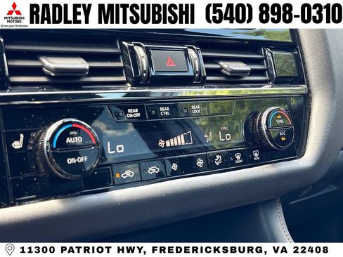Used 2023 Nissan Pathfinder Rock Creek AWD/4WD image 10