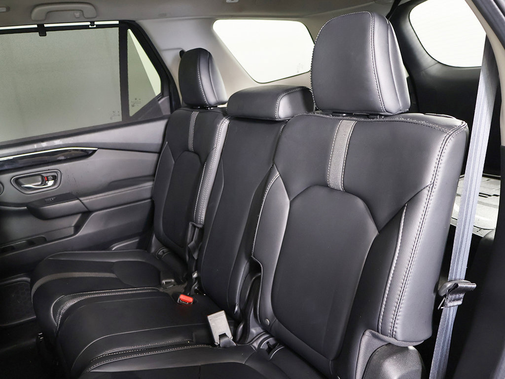 Used 2024 Honda Pilot Touring image 29