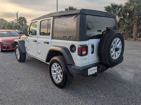Used 2023 Jeep Wrangler Unlimited Sport AWD/4WD image 5