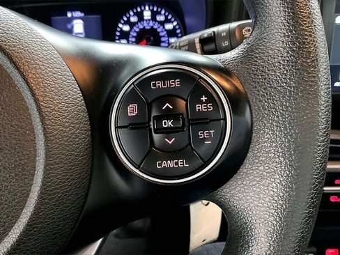 Used 2021 Kia Soul S image 12