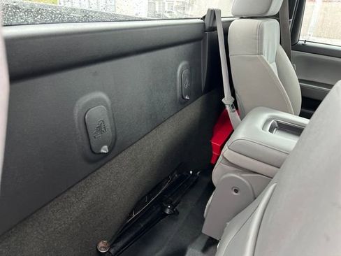 Used 2015 GMC Sierra 1500 Base image 13