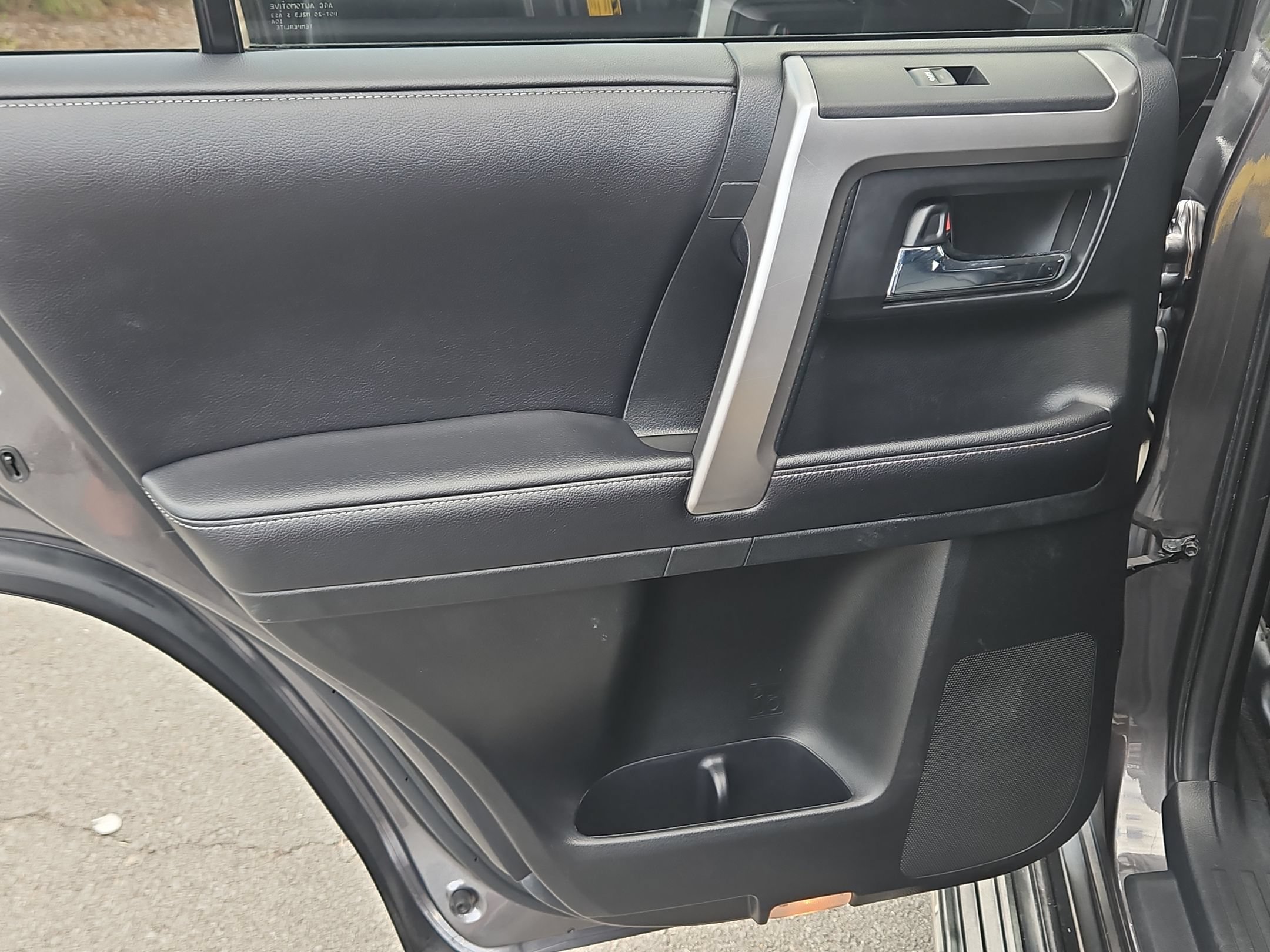 Used 2018 Toyota 4Runner SR5 Premium AWD/4WD image 33