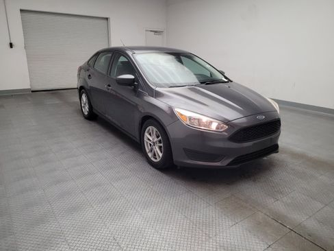 Used 2018 Ford Focus SE FWD image 13