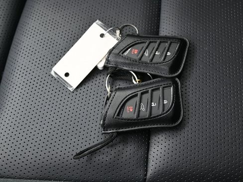 Used 2025 Lexus RX 350 w/ Convenience Package image 28