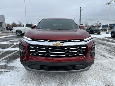 Used 2026 Chevrolet Equinox LT w/ Convenience Package II image 3