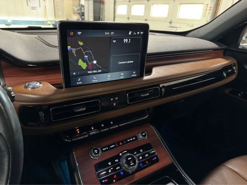 Used 2022 Lincoln Aviator Reserve w/ Equipment Group 201A image 19