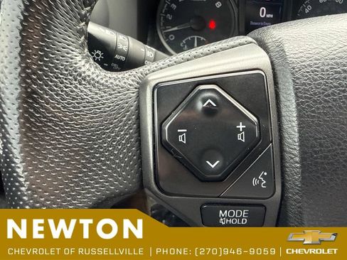 Used 2021 Toyota Tacoma TRD Sport AWD/4WD image 23