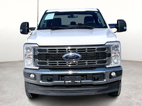 Used 2023 Ford F250 XLT w/ FX4 Off-Road Package image 5