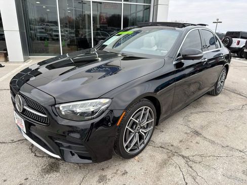 Used 2021 Mercedes-Benz E 350 4MATIC Sedan image 3