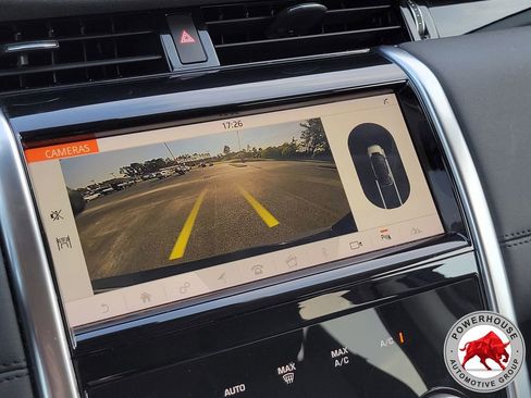 Used 2020 Land Rover Discovery Sport SE image 26