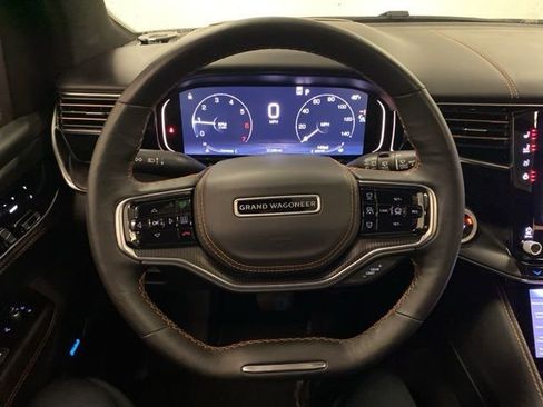 Used 2024 Jeep Grand Wagoneer Series III w/ Quick Order Packagew 28T AWD/4WD image 18