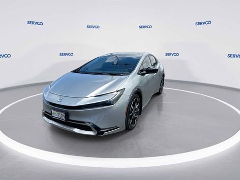 Used 2024 Toyota Prius Prime Premium FWD image 4