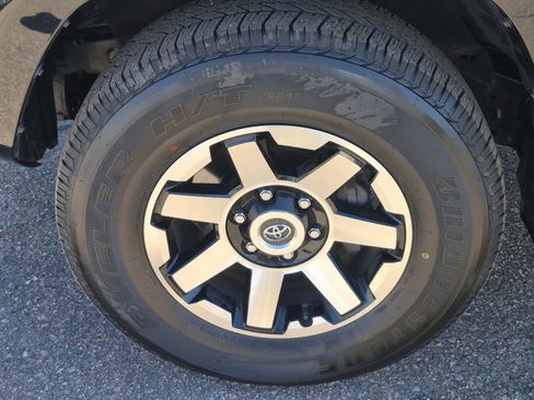 Used 2024 Toyota 4Runner TRD Off-Road image 17