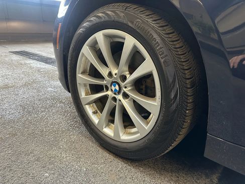 Used 2017 BMW 320i xDrive Sedan image 33