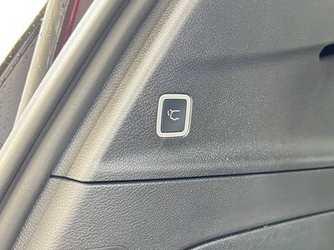 New 2026 Chrysler Pacifica Select image 10