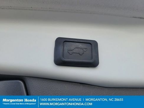 Used 2025 Toyota RAV4 XLE w/ Convenience Package FWD image 20