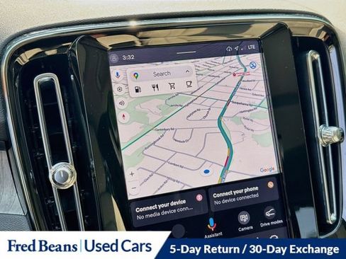 Used 2023 Volvo XC40 B5 Plus w/ Driver Assist Package AWD/4WD image 18