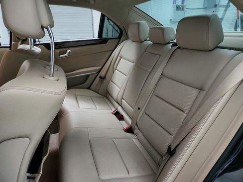 Used 2014 Mercedes-Benz E 350 Sedan image 26