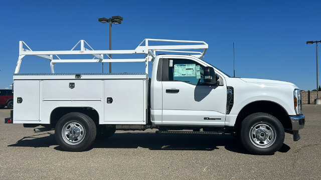 New 2026 Ford F350 XL w/ XL Chrome Package AWD/4WD image 2