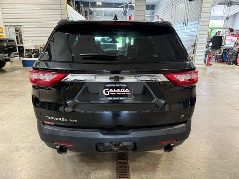 Used 2018 Chevrolet Traverse LT w/ LPO, 'HIT The Road' Package AWD/4WD image 28