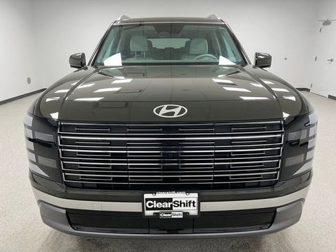 Used 2026 Hyundai Palisade Limited AWD/4WD image 3