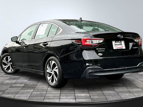 Used 2022 Subaru Legacy image 2