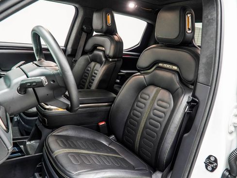 Used 2022 Rivian R1T Adventure image 36