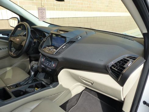 Used 2017 Ford Escape Titanium image 42