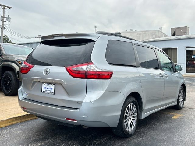 Used 2020 Toyota Sienna XLE FWD image 15