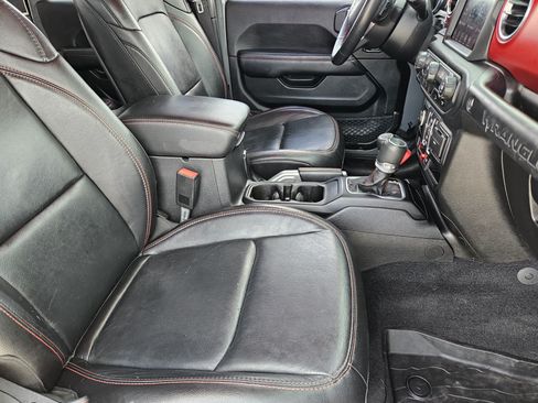 Used 2019 Jeep Wrangler Unlimited Rubicon AWD/4WD image 14