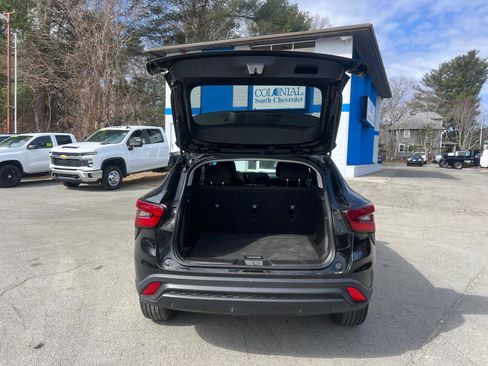 Certified 2024 Chevrolet Trax LS image 39