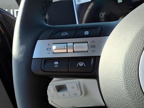 New 2026 Hyundai Tucson Limited image 25