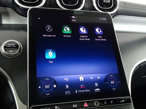 Used 2024 Mercedes-Benz GLC 300 image 39