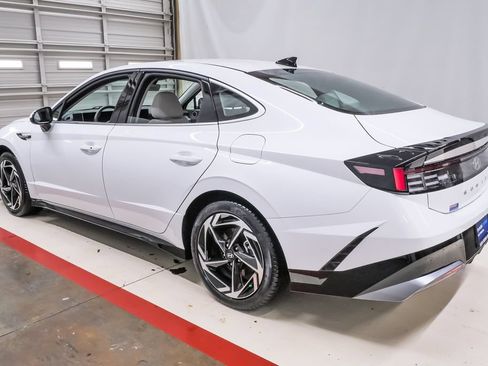 Certified 2026 Hyundai Sonata SEL FWD image 8