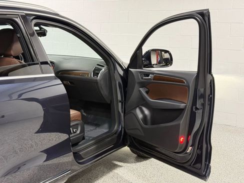 Used 2017 Audi Q5 2.0T Premium image 44