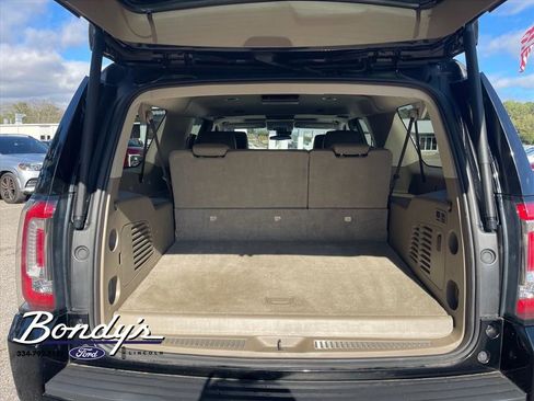 Used 2019 GMC Yukon XL SLT w/ Open Road Package image 18