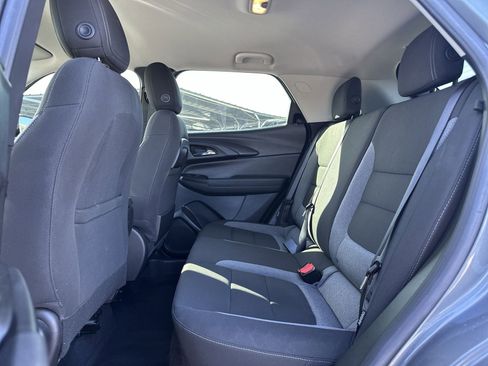 Used 2021 Chevrolet TrailBlazer LS image 22
