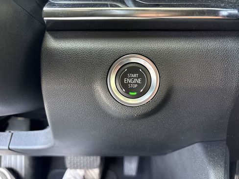 Certified 2025 GMC Terrain Elevation AWD/4WD image 17