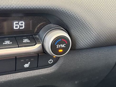 Used 2024 MAZDA CX-50 AWD 2.5 S w/ Premium Package image 30