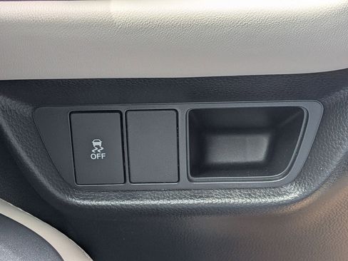 New 2026 Honda HR-V LX image 17