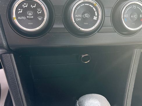 Used 2013 Subaru Impreza 2.0i Limited image 22