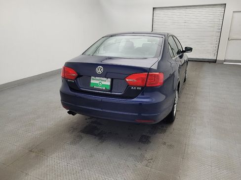Used 2013 Volkswagen Jetta SE FWD image 7