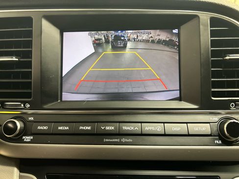 Used 2018 Hyundai Elantra SEL FWD image 5