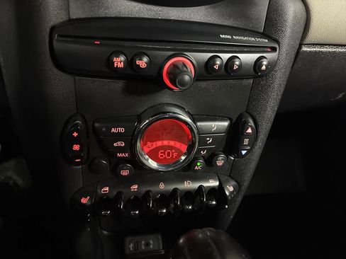 Used 2013 MINI Cooper S image 24