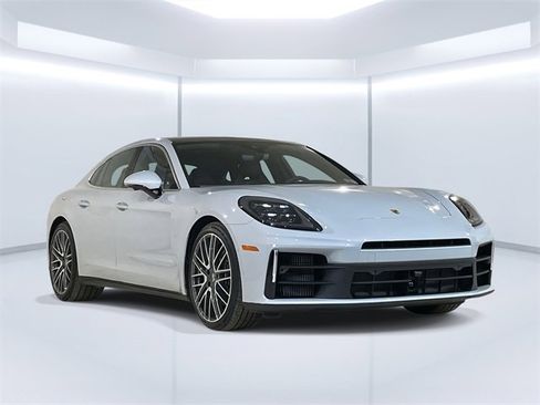 New 2026 Porsche Panamera 4 image 3