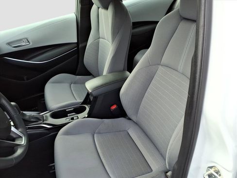 Used 2024 Toyota Corolla SE image 35