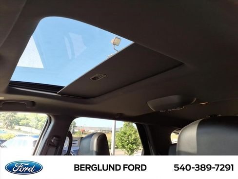 Used 2024 Dodge Durango GT AWD/4WD image 13