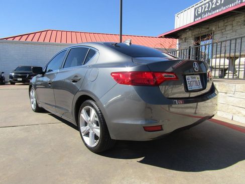 Used 2013 Acura ILX w/ Technology Package image 3